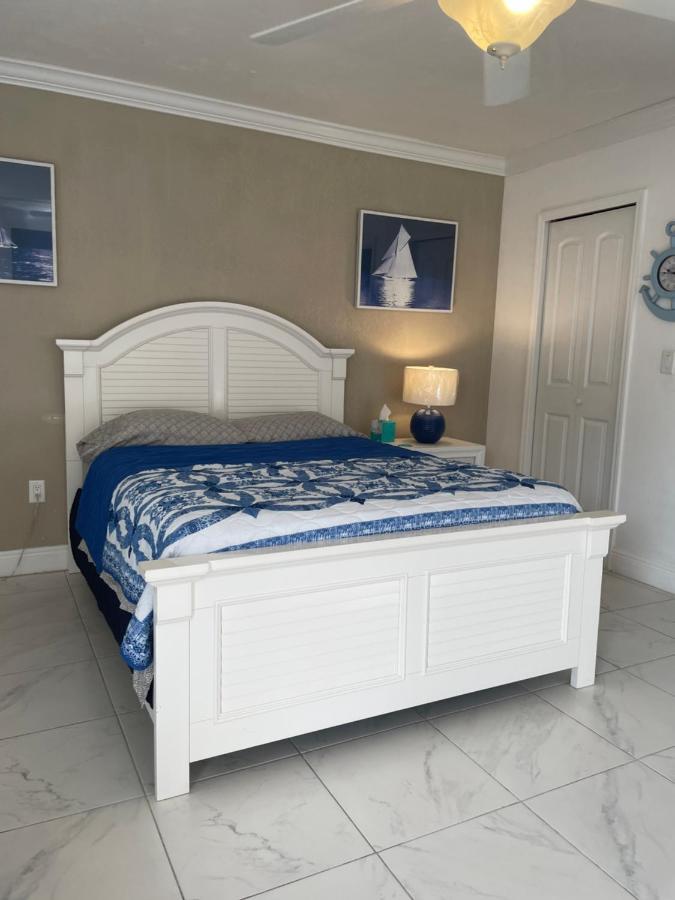Blue Sky Apartment Fort Myers Exterior photo